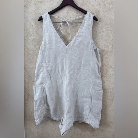 Athleta 	 Retreat Linen Romper - Picture 3 of 5